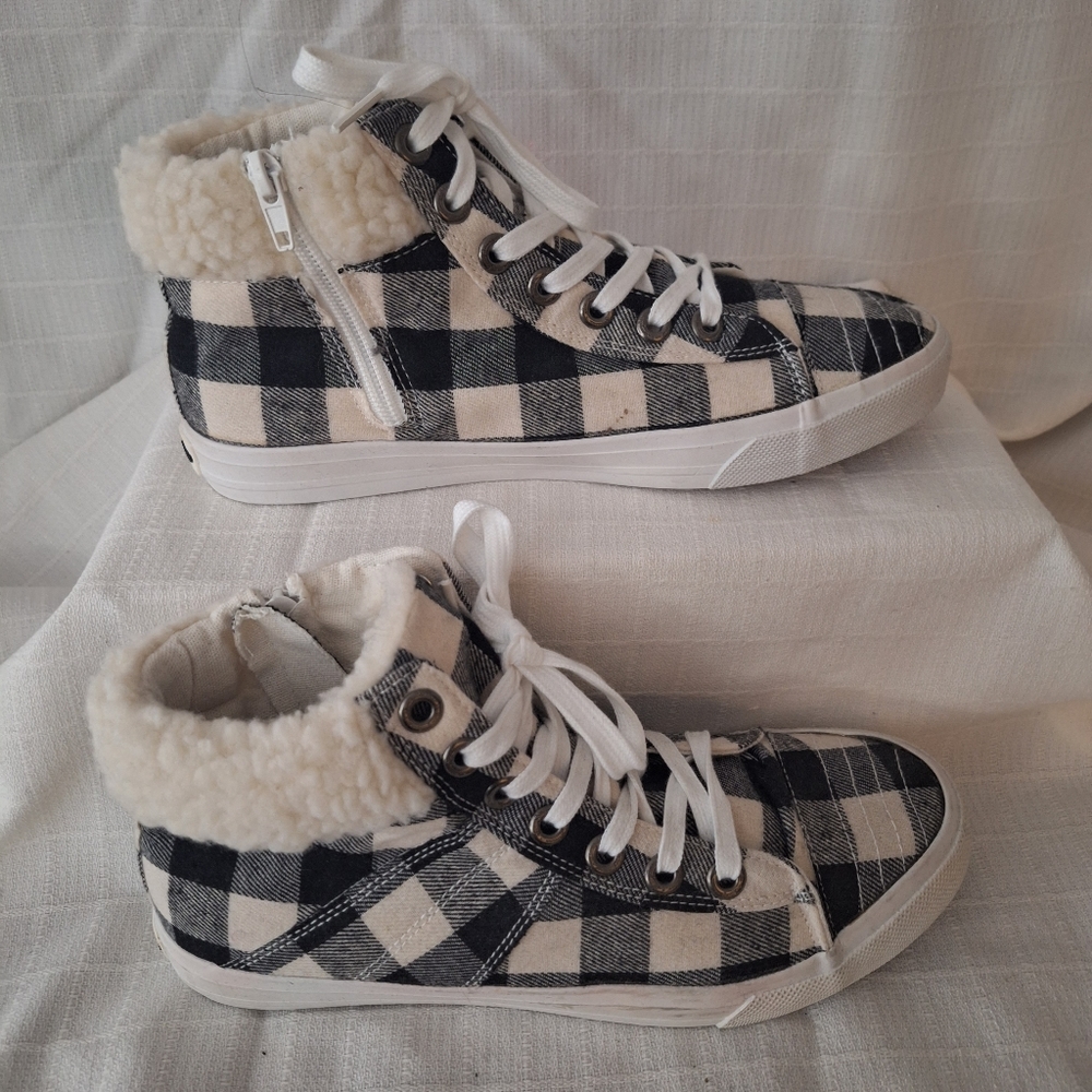 Tommy Bahamas Fleece Top Sneakers
